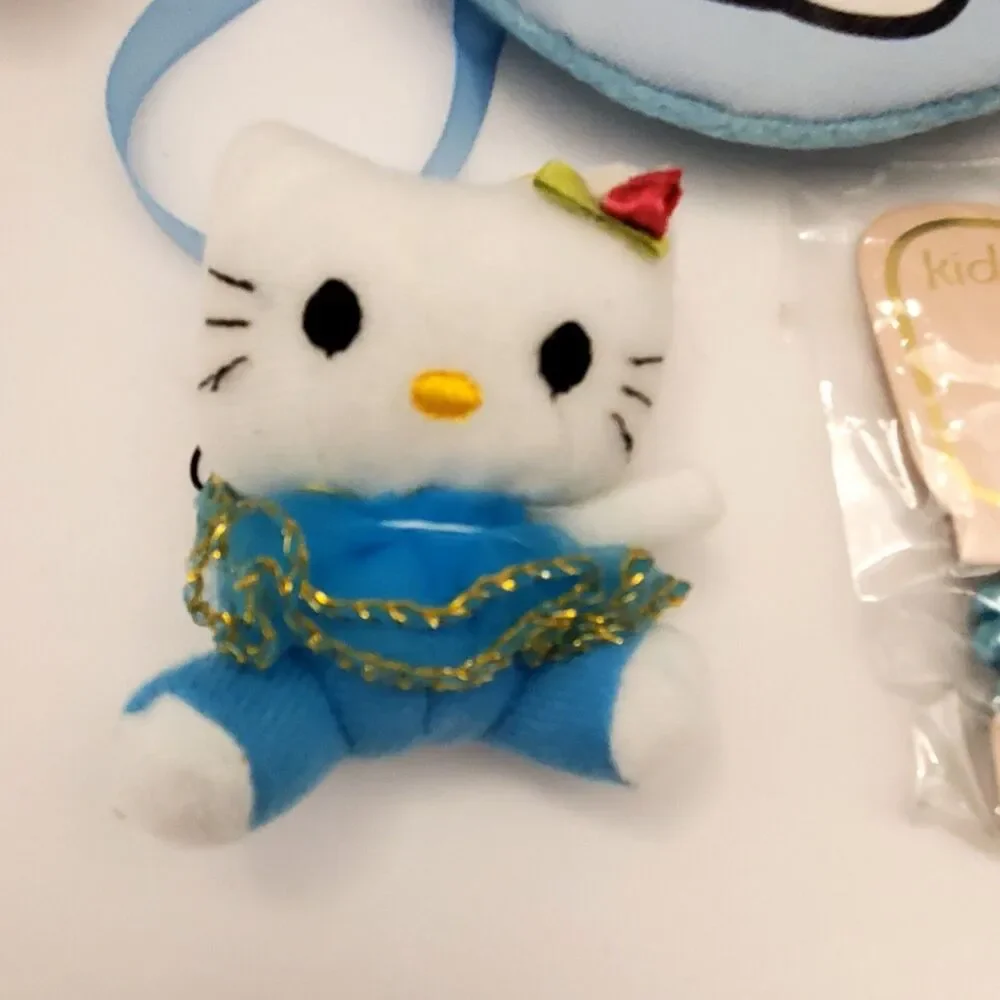 Hello Kitty Jewlery Bag Carrying Pouch With Bracelet, Plush And Charm. Kid's